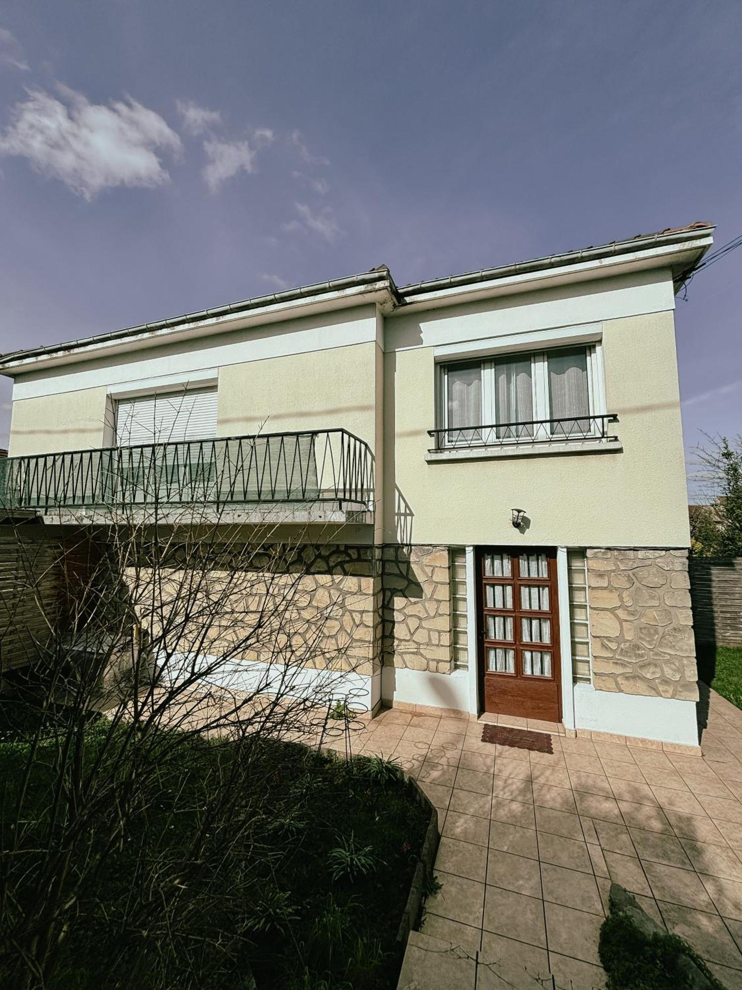 Duplex Avec Jardin - Proche Paris - Disneyland - Rer - Noisy-le-Grand Bagian luar foto