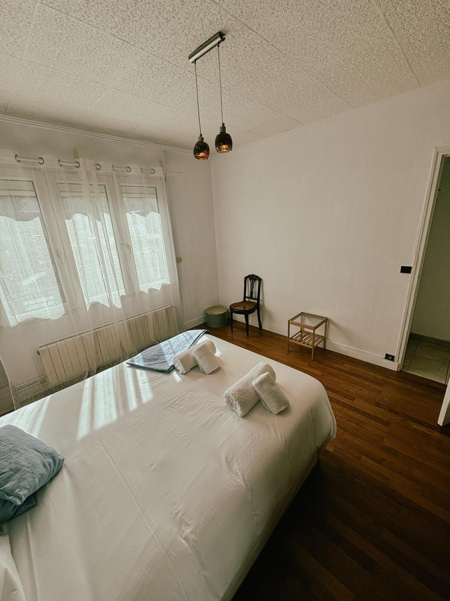 Duplex Avec Jardin - Proche Paris - Disneyland - Rer - Noisy-le-Grand Bagian luar foto